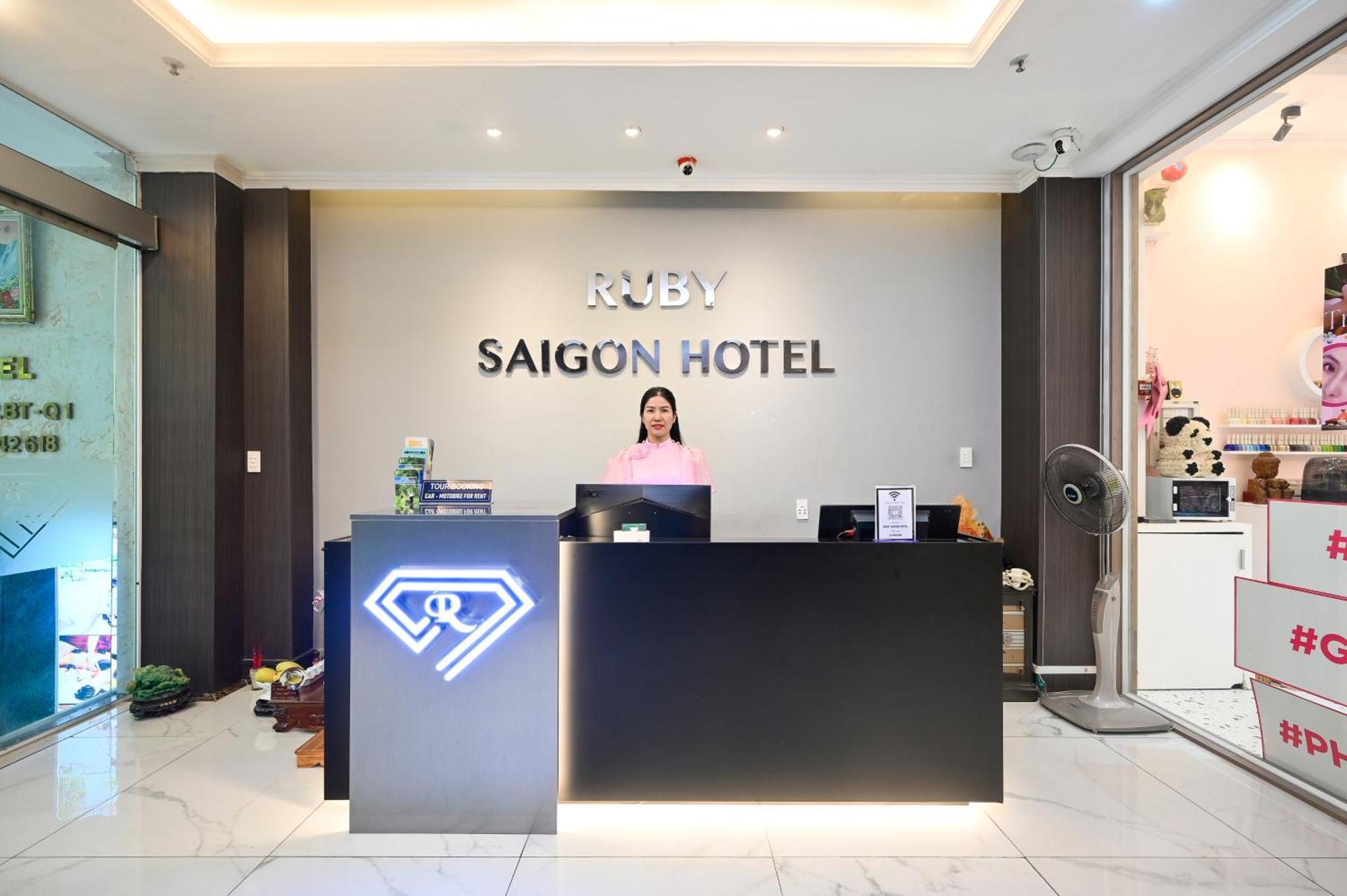 Ruby Saigon Hotel - Ben Thanh Ho-Chi-Minh-Stadt Exterior foto